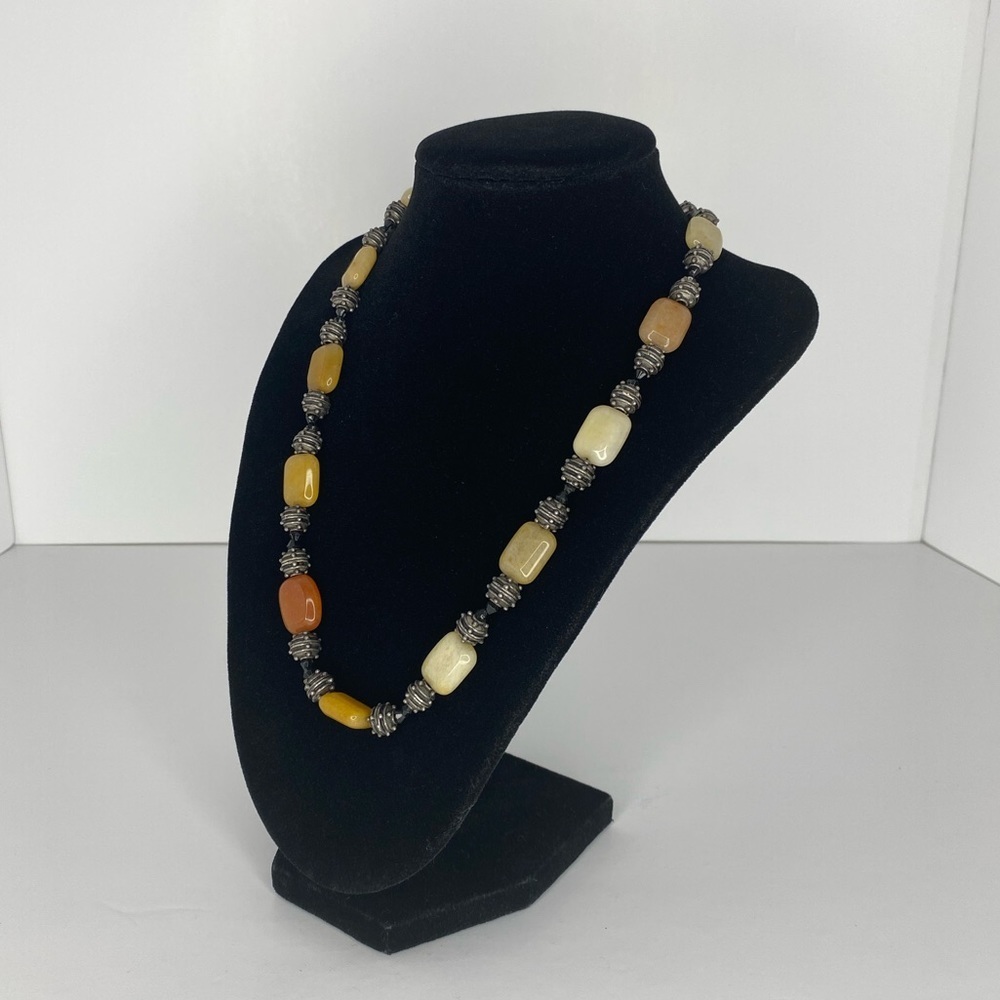 BOHEMIAN ORANGE SHADES SEMI PRECIOUS STONE NECKLACE LITTLE BLACK BEADS
